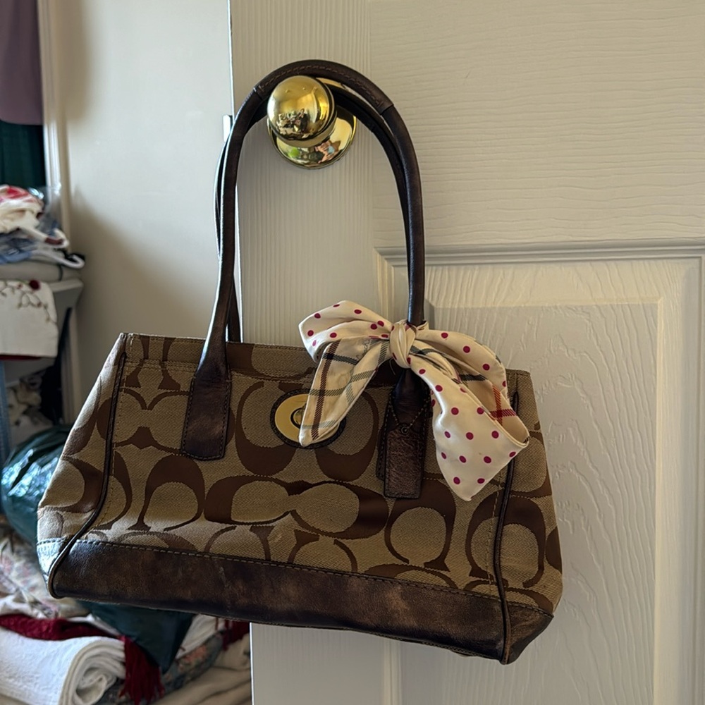 Coach purse with bow